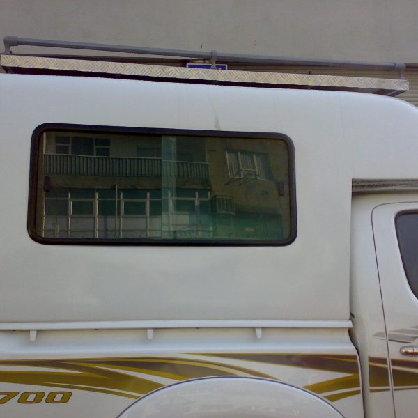 اتاق فایبرگلاس تویوتا هایلوکس