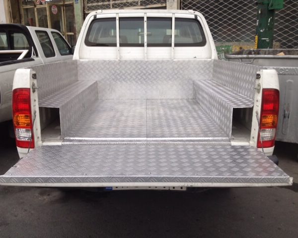 لاینر کفی تویوتا هایلوکس