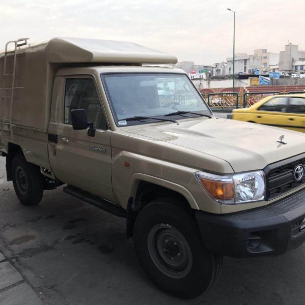 اتاق عقب تویوتا لندکروزر
