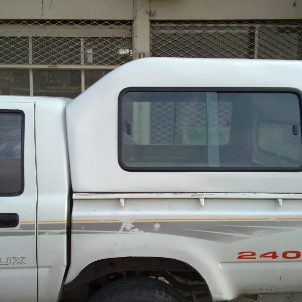 کابین عقب تویوتا هایلوکس