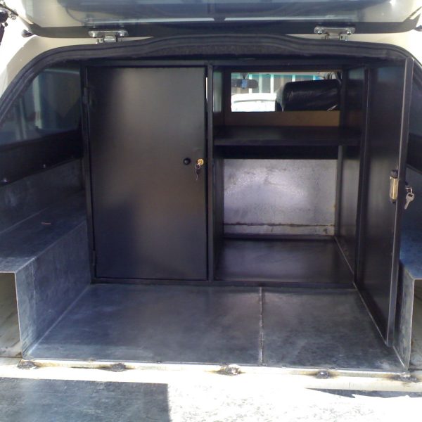 لاینر کفی تویوتا هایلوکس