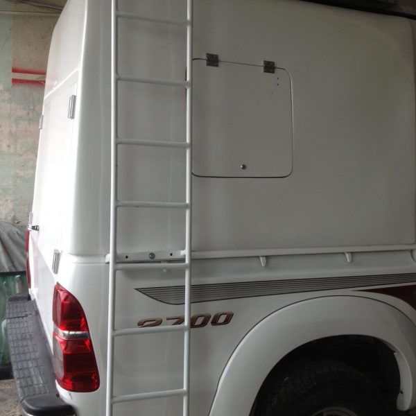 اتاق فایبرگلاس تویوتا هایلوکس