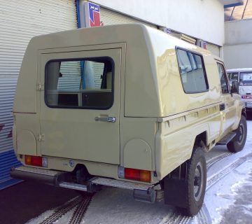 اتاق عقب تویوتا لندکروزر