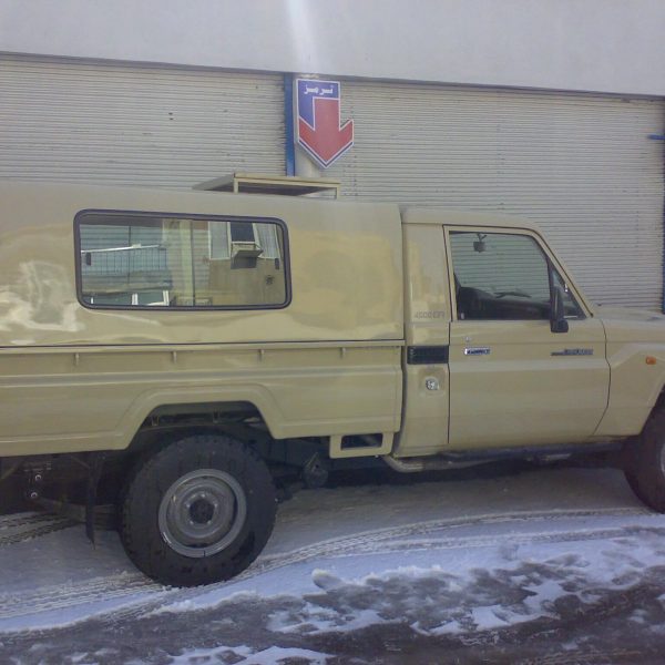 اتاق عقب تویوتا لندکروزر