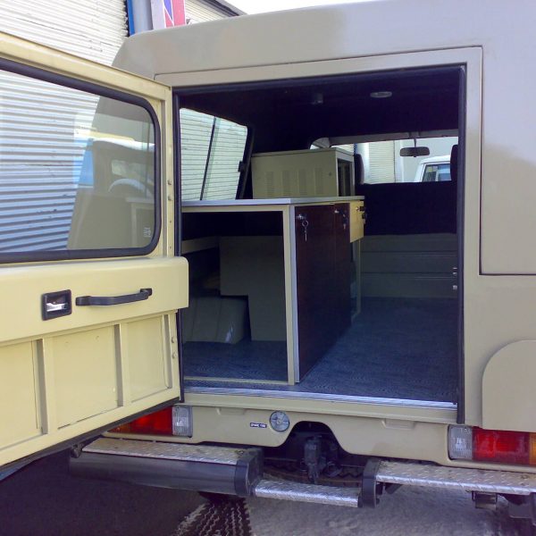 لندکروز تجهیزات دار (5)