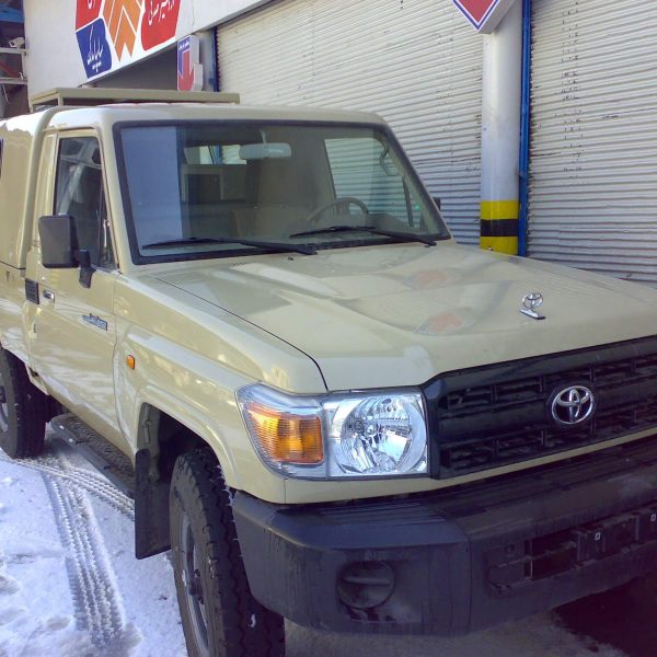 اتاق عقب تویوتا لندکروزر