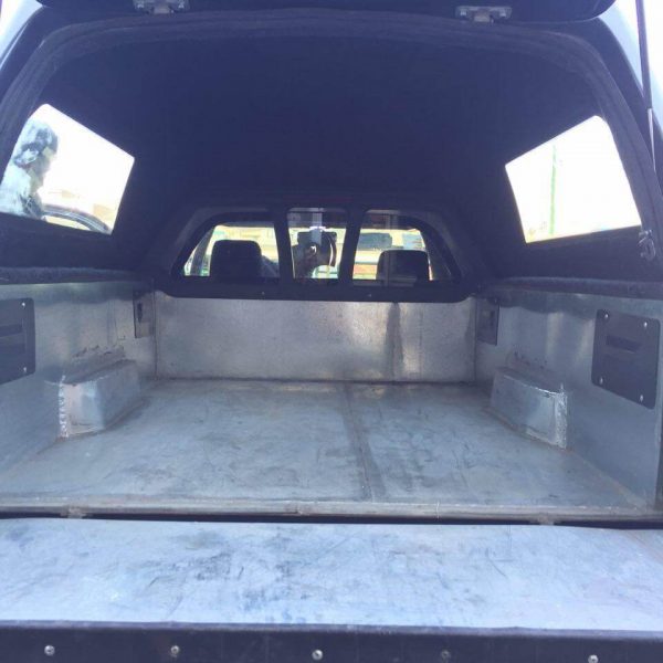 کابین عقب آریسان 4